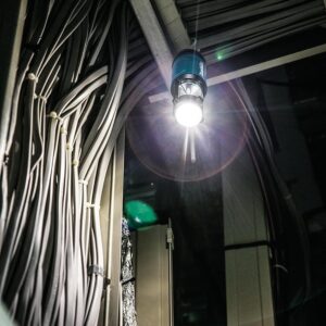 Makita Akku-Lampe ML102, ohne Akku und Ladegerät, DEAML102