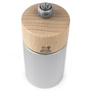 PEUGEOT Pfeffermühle 'Line Aluminium / Natur' Gebrauchsfertig: Pfefferkörner liegen bei