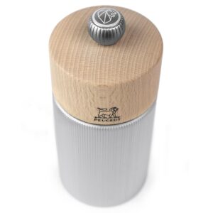 PEUGEOT Salzmühle 'Line Aluminium / Natur' Gebrauchsfertig: Salzkristalle liegen bei